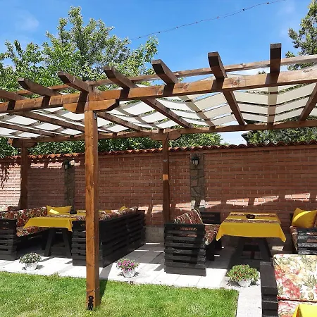 Къща За Гости Рожен Рест