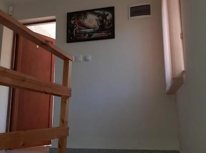 Affittacamere Къща За Гости Рожен Рест *